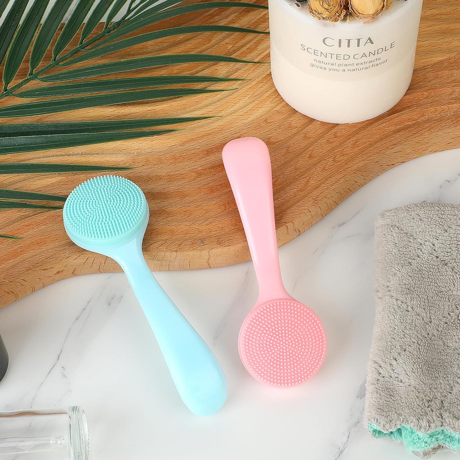 Silicon Facial Cleansing Brush, Soft Face Massage Wash Brush, Exfoliator Face Wash Scrub Cleanser Silicon Facial Cleansing Brush, Soft Face Massage Wash Brush, Exfoliator Face Wash Scrub Cleanser